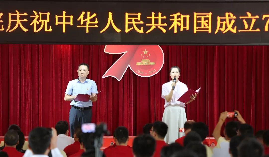 河南南阳一学校发生火灾 事故已致13人遇难